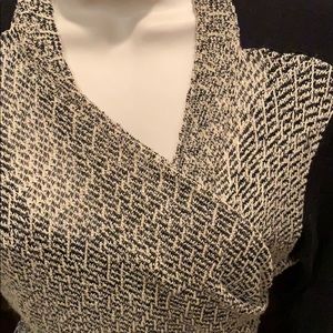 Olian nursing to beyond fitted wrap top like new M